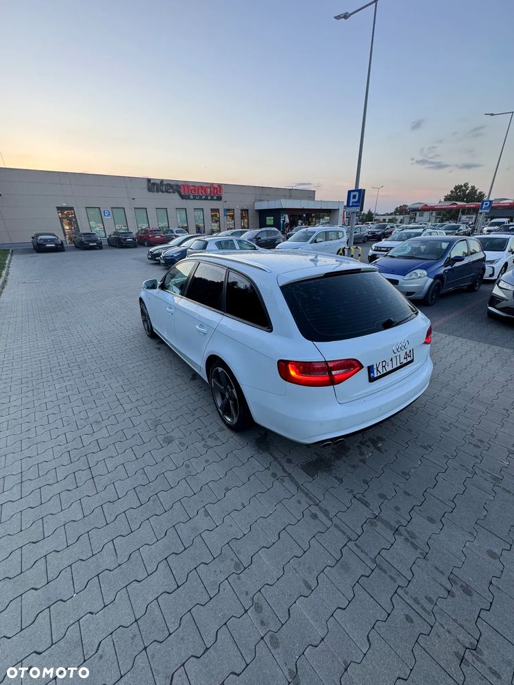 Audi A4 Avant 2.0 TDI Design S tronic - 4