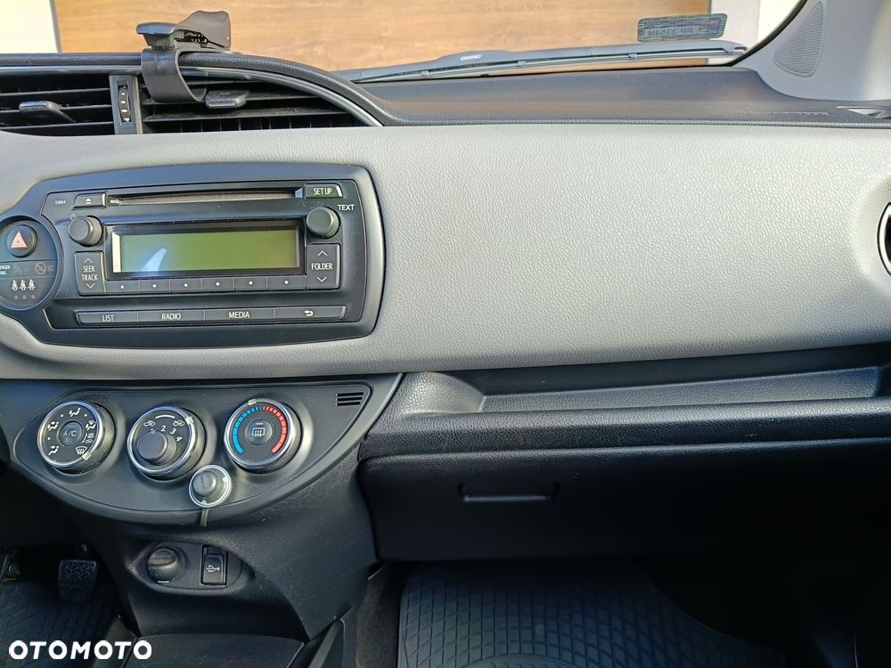 Toyota Yaris 1.0 Sol - 20