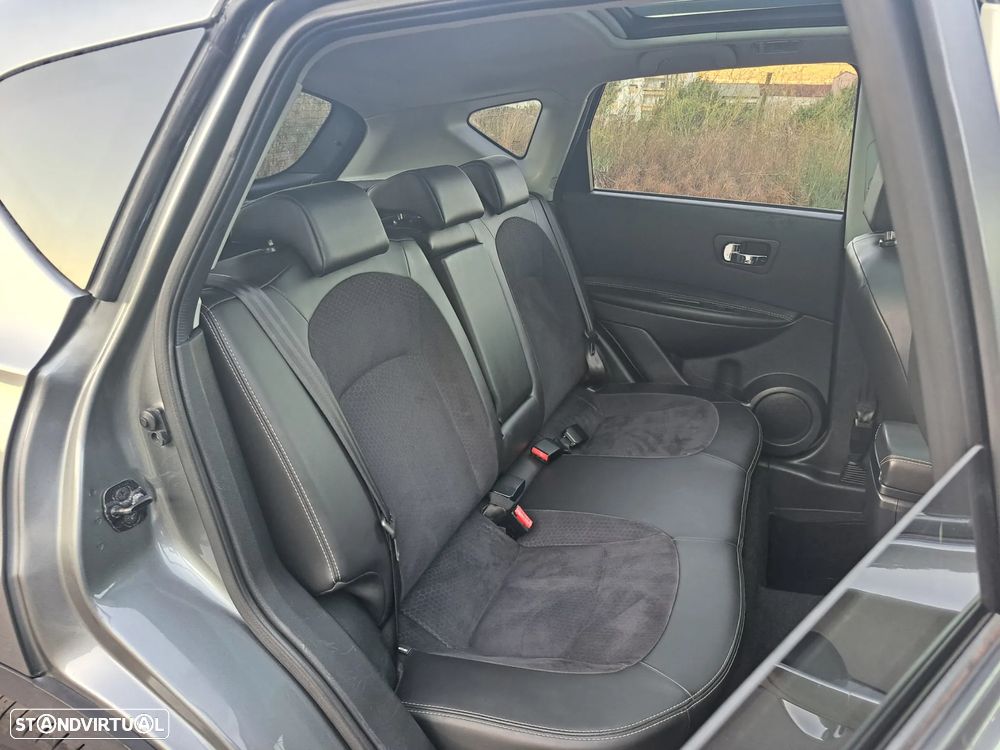 Nissan Qashqai 1.5 dCi N-Connecta 18 - 25