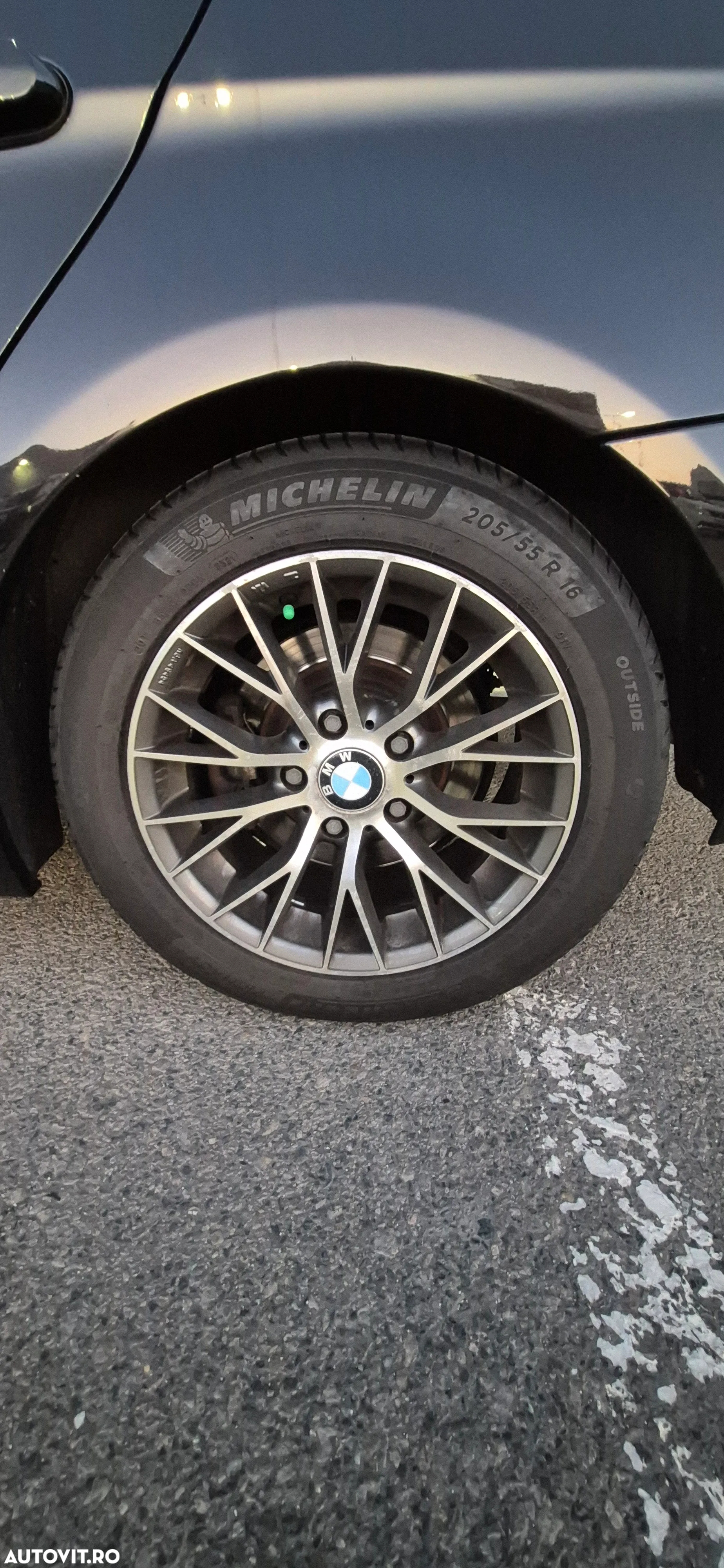 BMW Seria 3 318d - 11