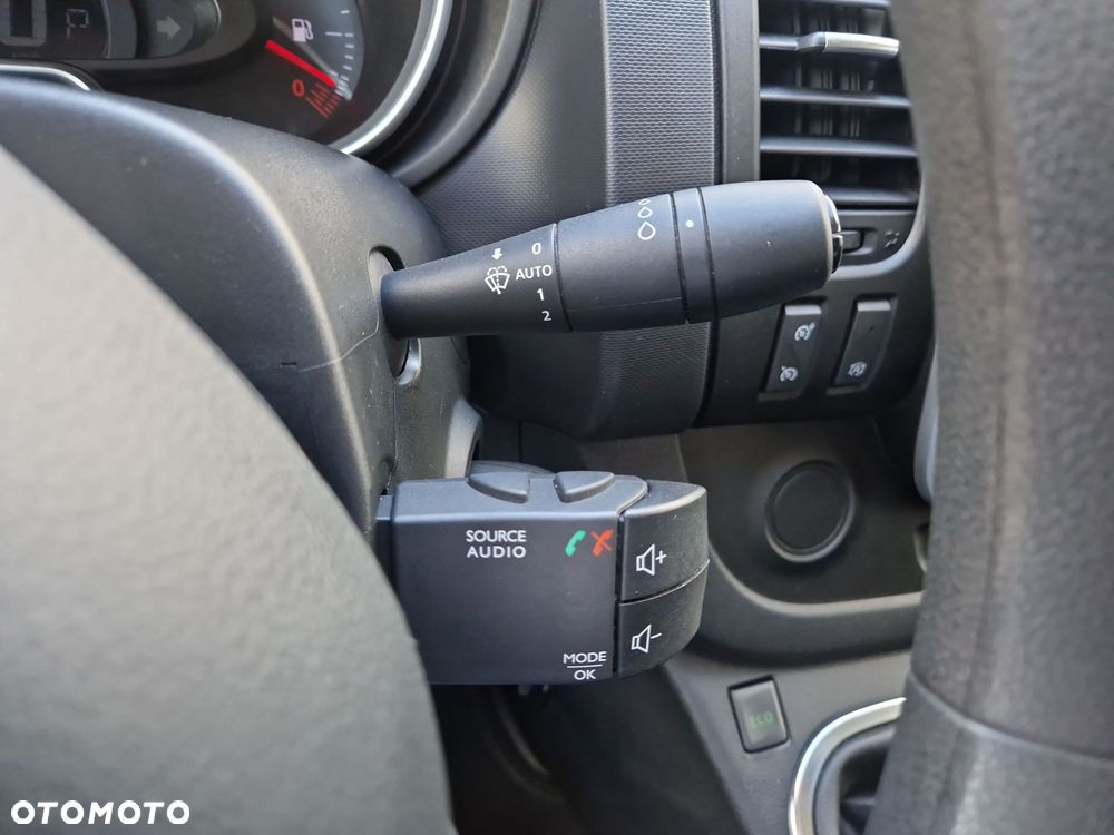 Renault trafic - 25