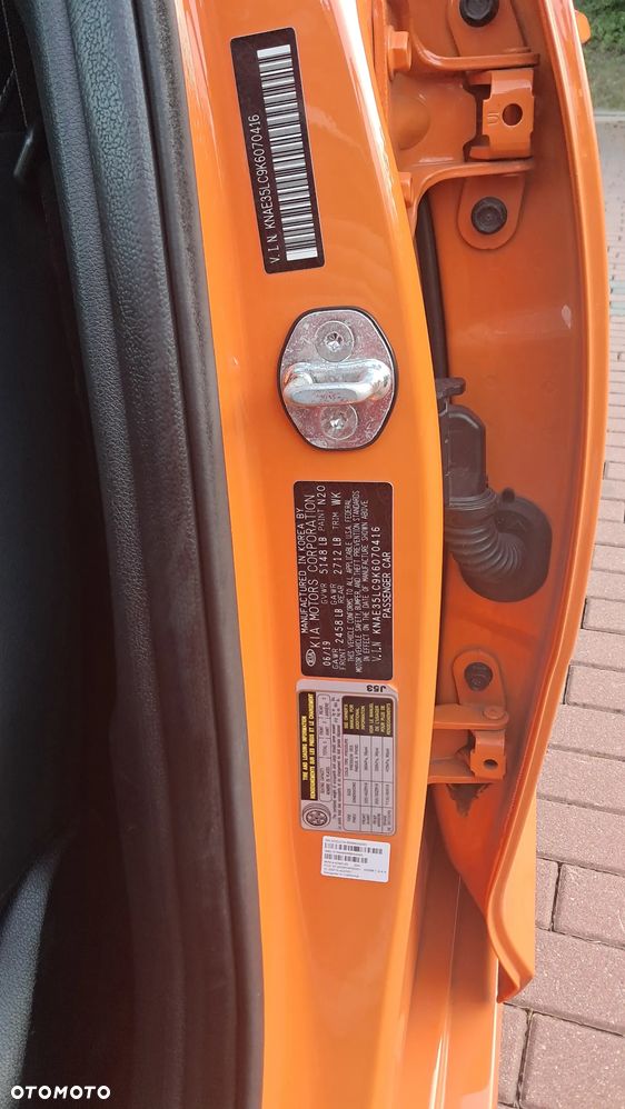 Kia Stinger - 3