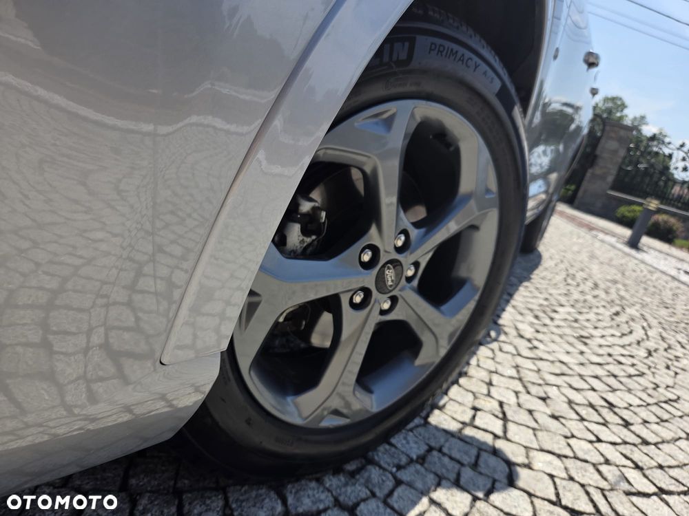 Ford Kuga - 6