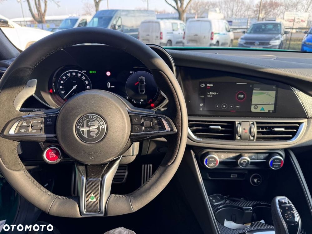 Alfa Romeo Giulia - 16