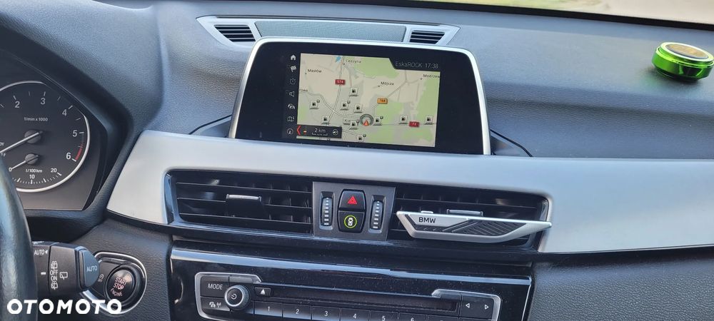BMW X1 sDrive18d xLine - 24