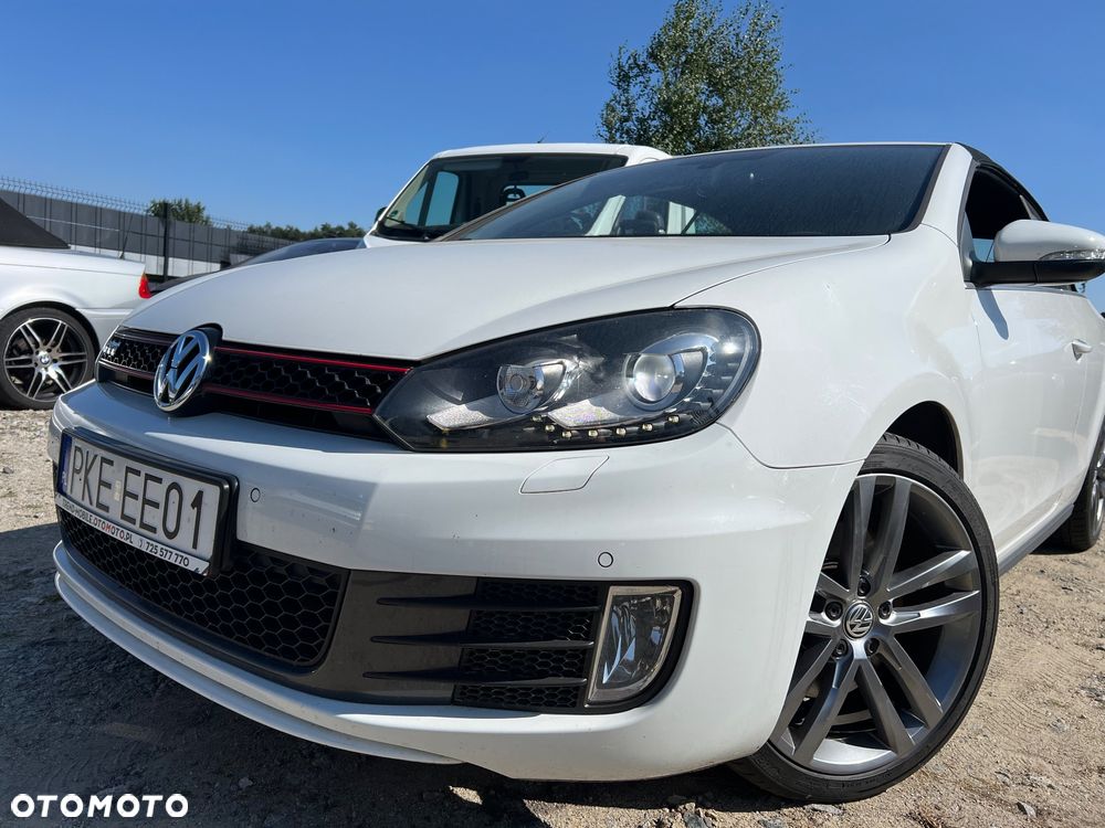Volkswagen Golf - 1