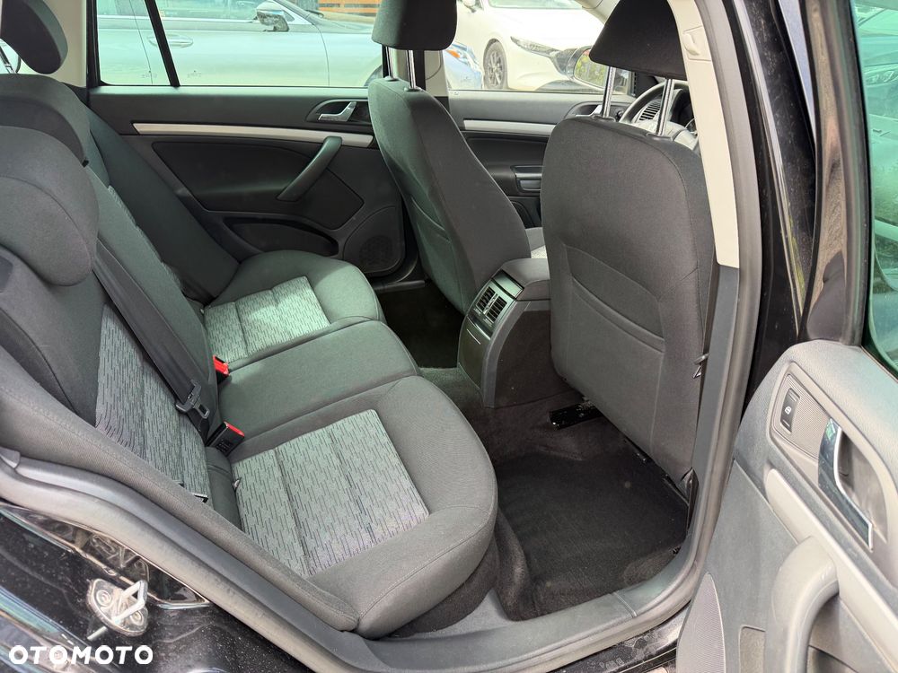 Skoda Octavia 1.6 Elegance - 31