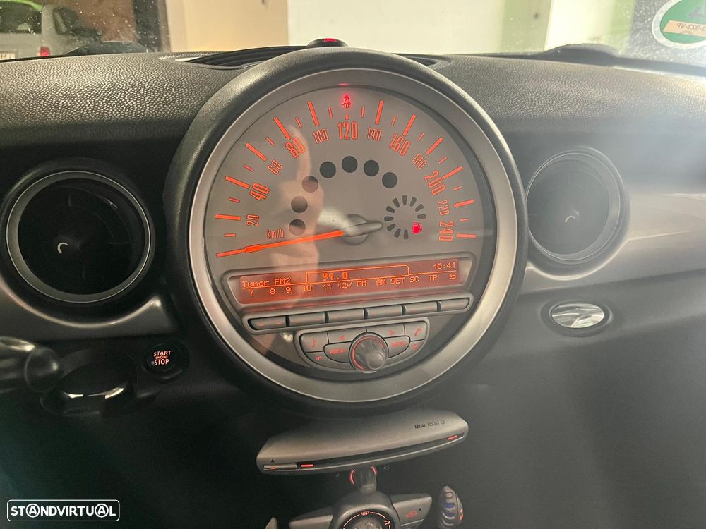 MINI 3 Portas Cooper D - 7