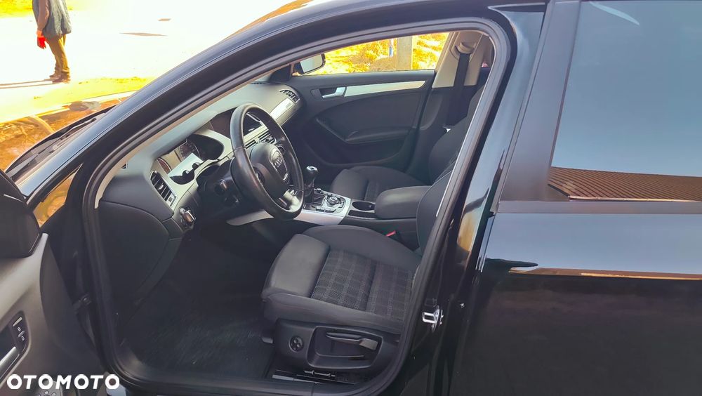 Audi A4 Avant 3.0 TDI DPF quattro Attraction - 7