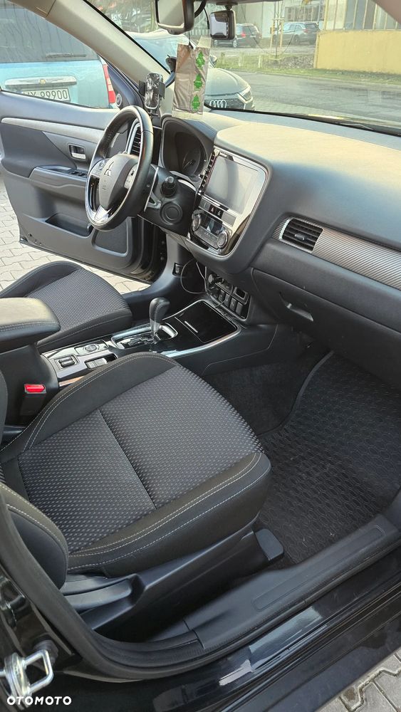 Mitsubishi Outlander 2.0 Intense + SDA 4WD CVT - 8