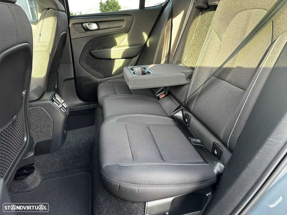 Volvo EC40 70 kWh Single Motor Core - 21