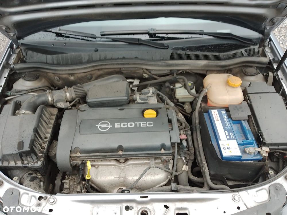 Opel Astra 1.6 Caravan - 17