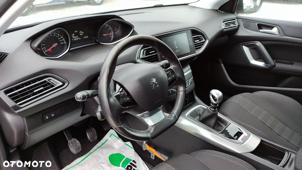 Peugeot 308 - 30