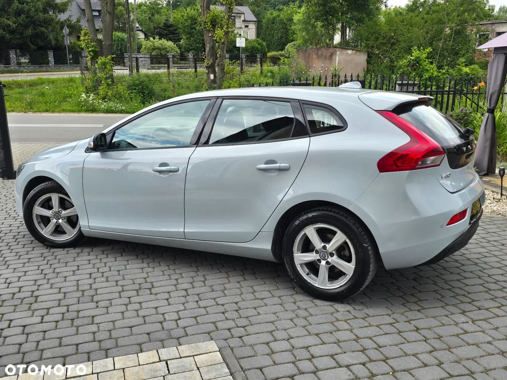 Volvo V40 D2 Summum - 16
