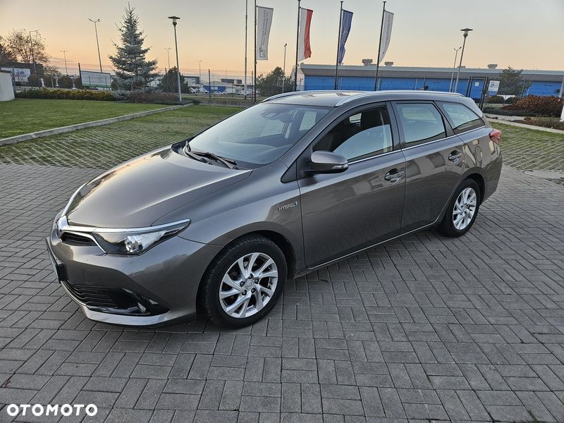 Toyota Auris - 11
