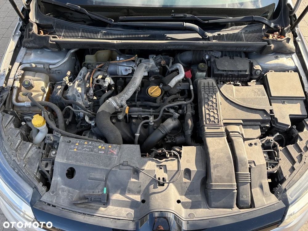 Renault Megane ENERGY TCe 205 EDC GT - 27