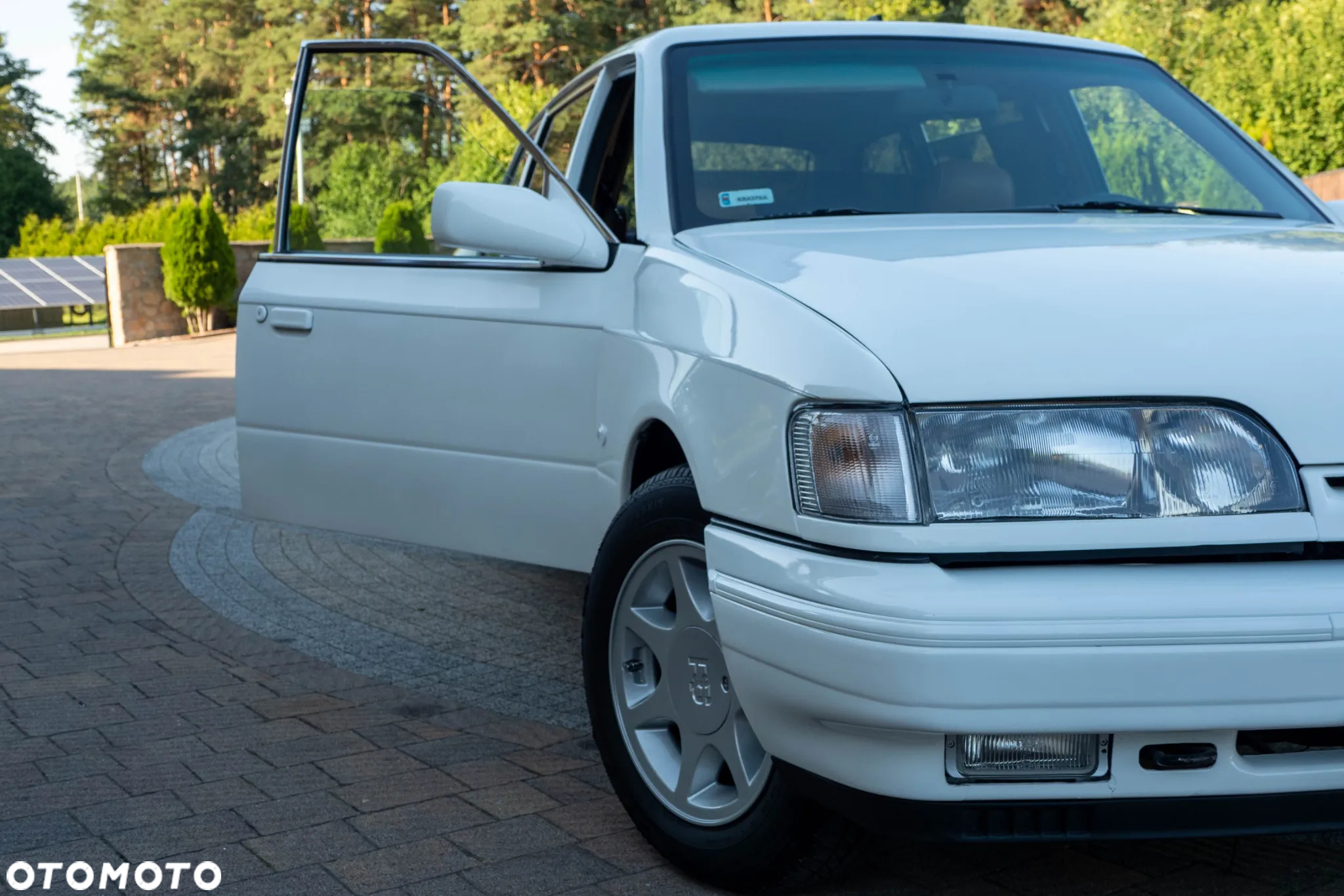 Ford Scorpio - 13
