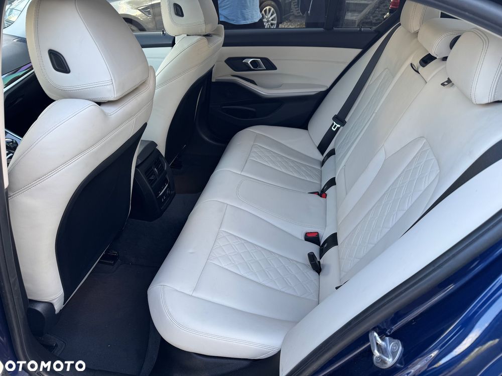 BMW Seria 3 320d Luxury Line Purity - 10