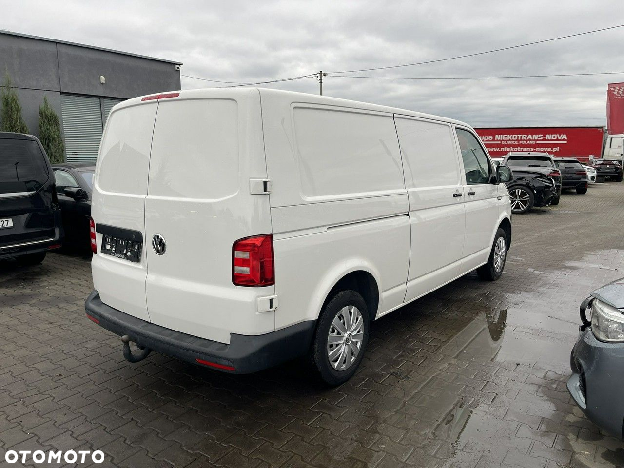 Volkswagen Transporter - 2