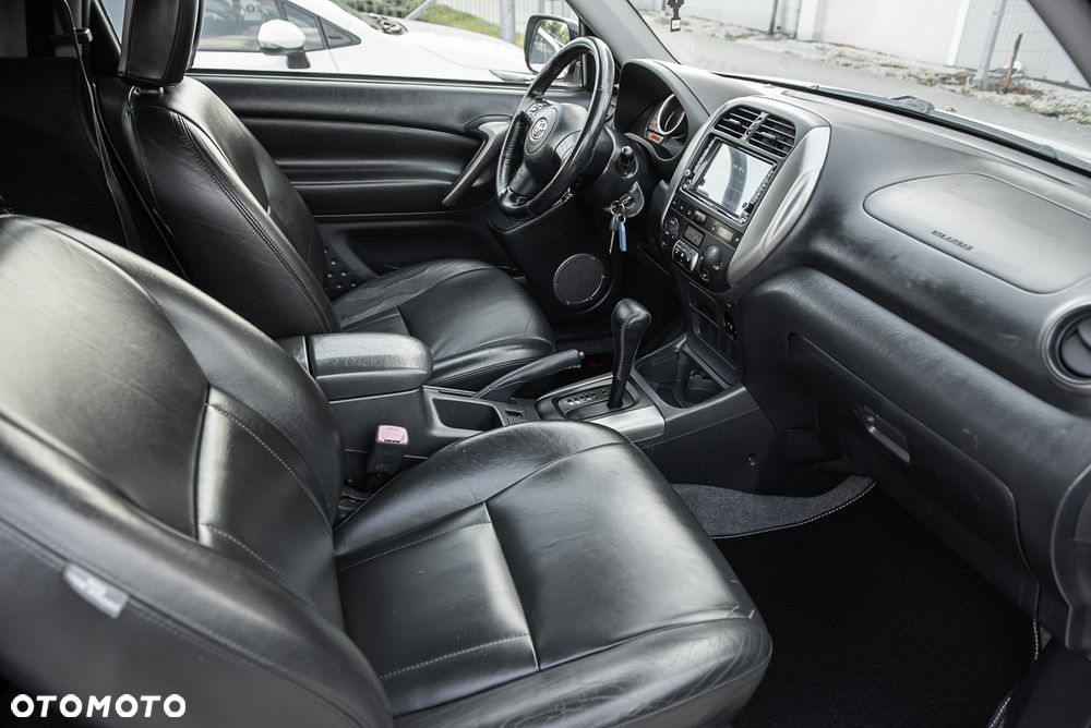 Toyota RAV4 2.0 VVT-i Prestige - 12