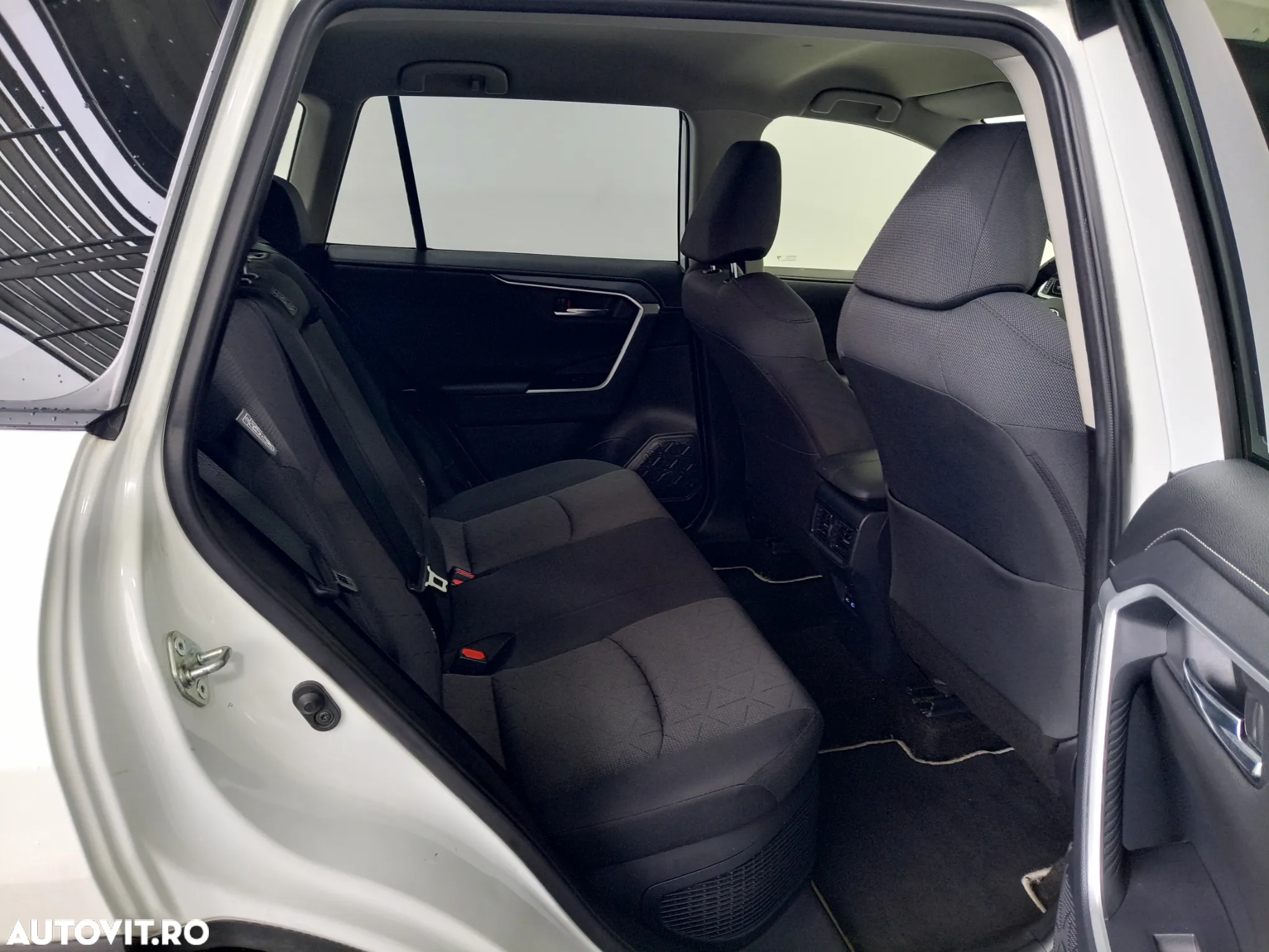 Toyota RAV4 2.5 Hybrid VVT-iE 4x4 Active - 25