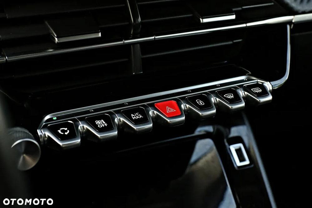 Peugeot 2008 - 30