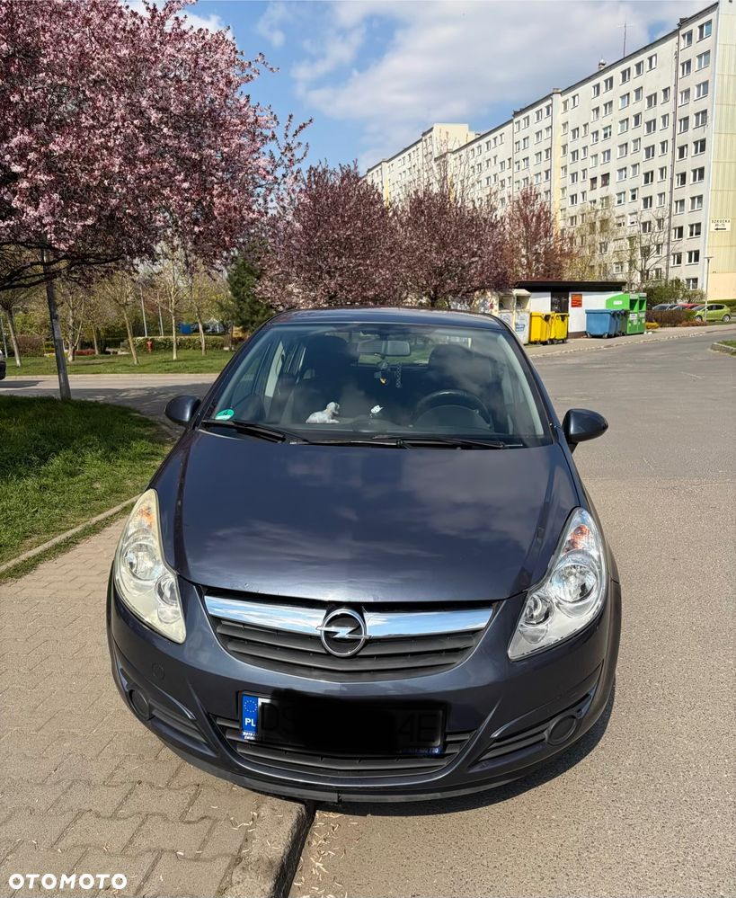 Opel Corsa 1.2 16V Essentia - 2