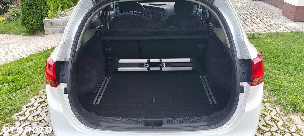 Kia Ceed Cee'd 1.6 GDI Business Line - 11