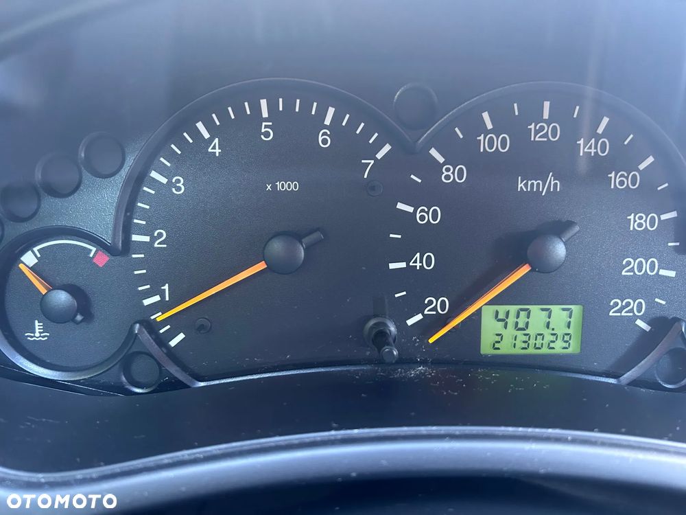 Ford Focus 1.4 FX Silver - 8