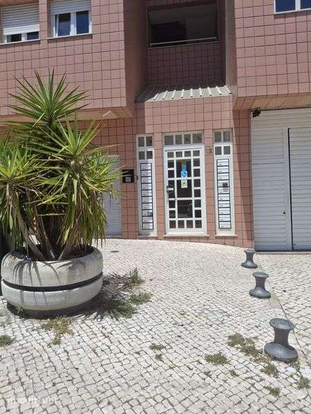 Lugar de garagem à venda – 12 m² | São Vicente, Lisboa - Grande imagem: 2/6