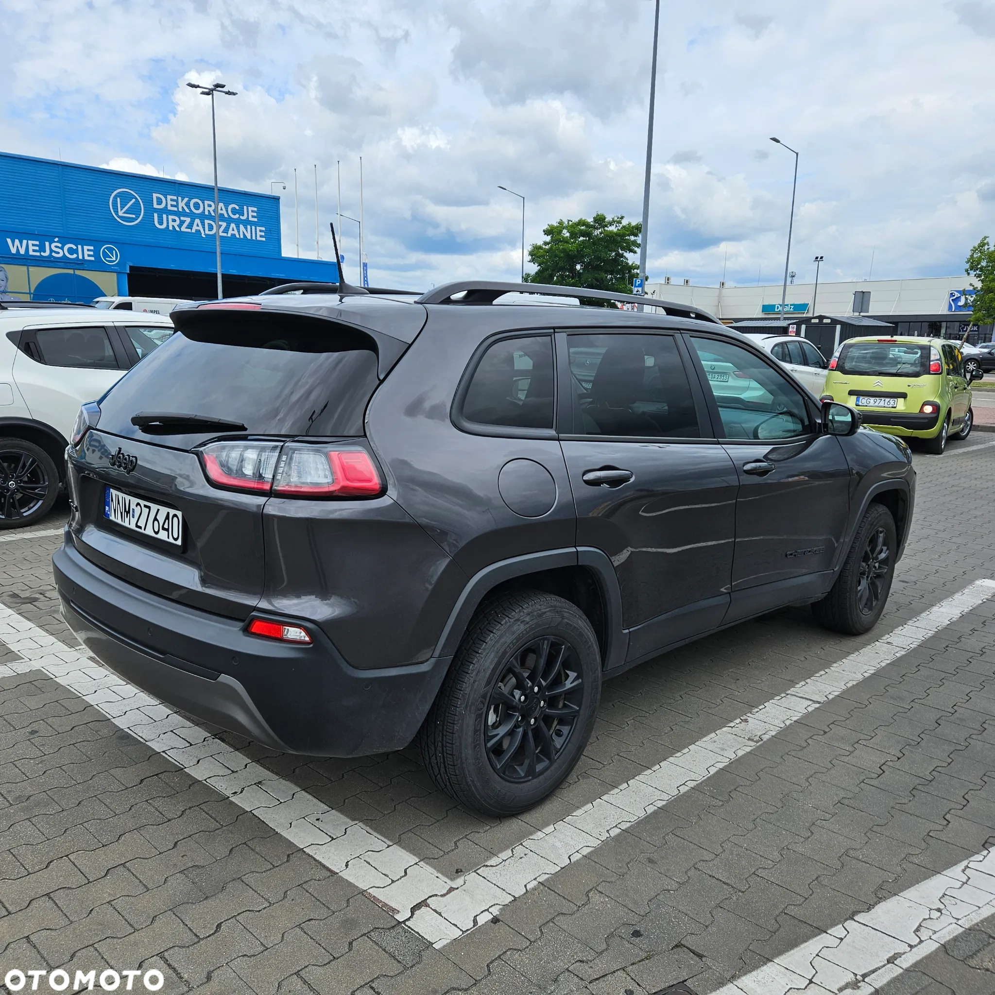 Jeep Cherokee - 7
