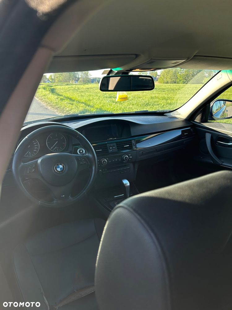 BMW Seria 3 318d DPF Edition Sport - 18