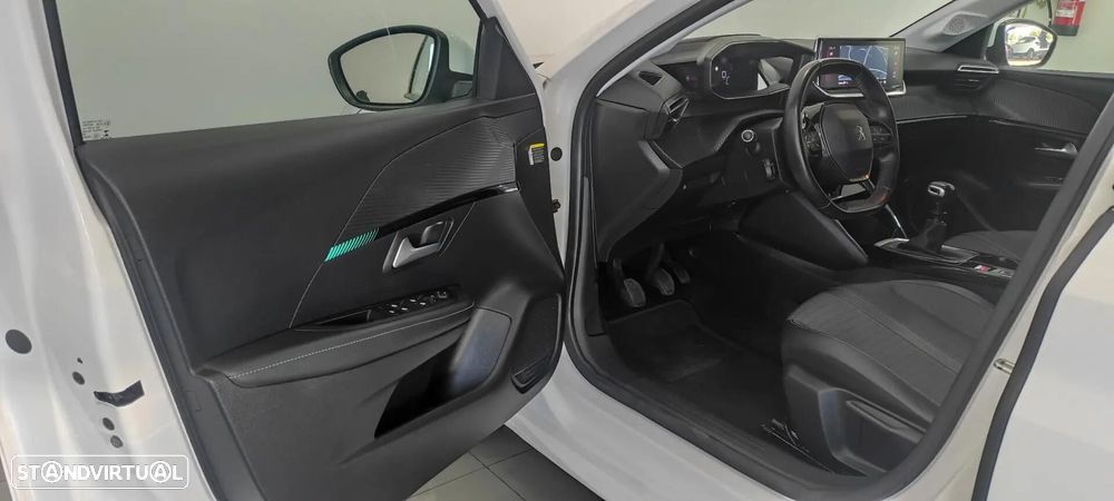 Peugeot 208 1.2 PureTech Allure - 16