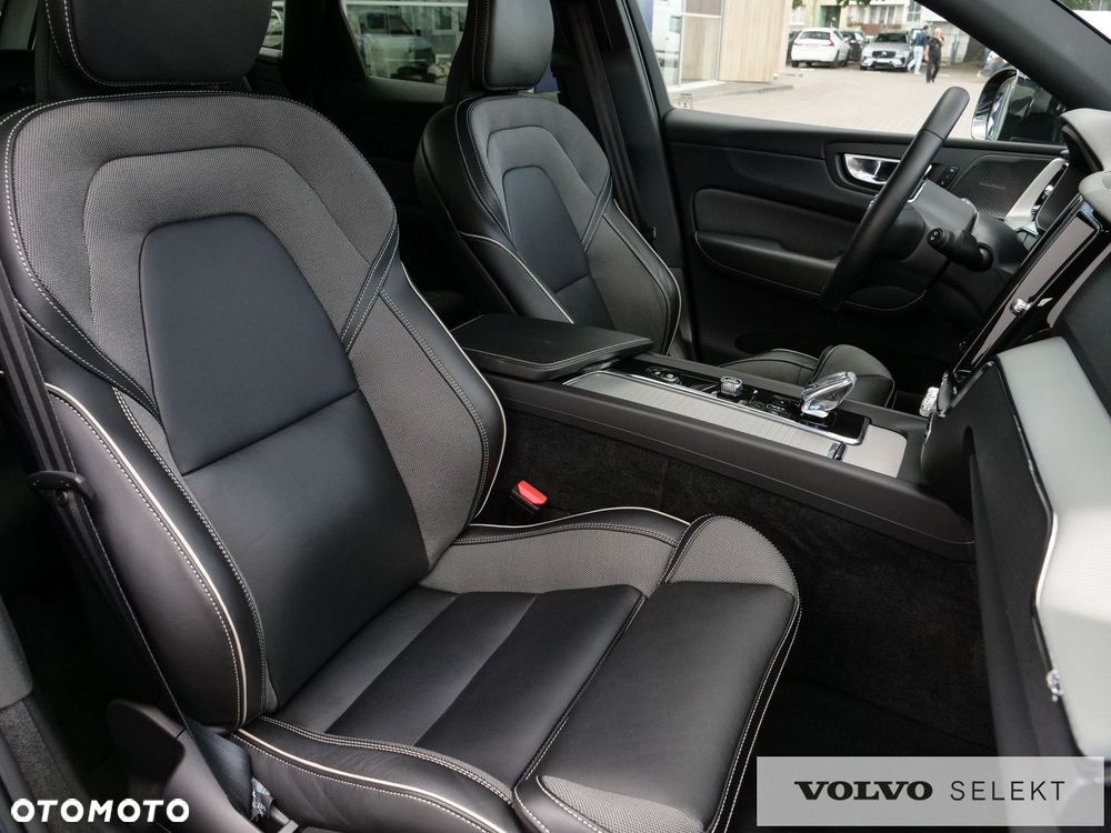 Volvo XC 60 - 30