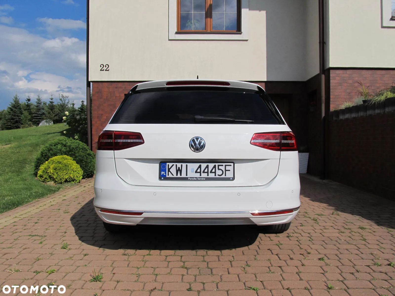 Volkswagen Passat Variant 2.0 TDI SCR DSG BlueMotion Highline - 3