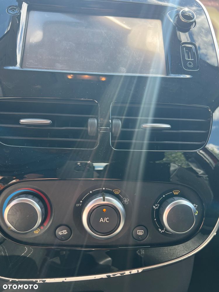 Renault Clio - 15