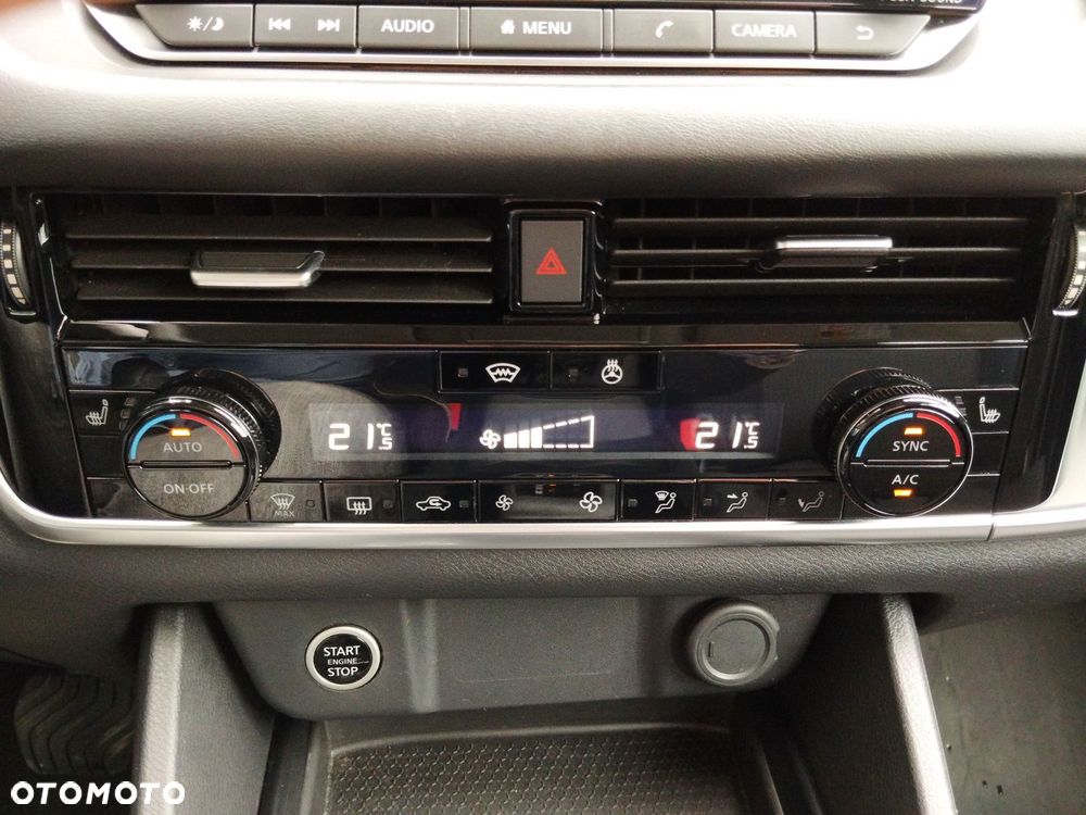 Nissan Qashqai 1.3 DIG-T mHEV Acenta Xtronic - 27
