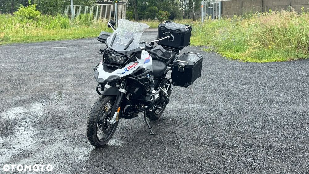 BMW R - 1