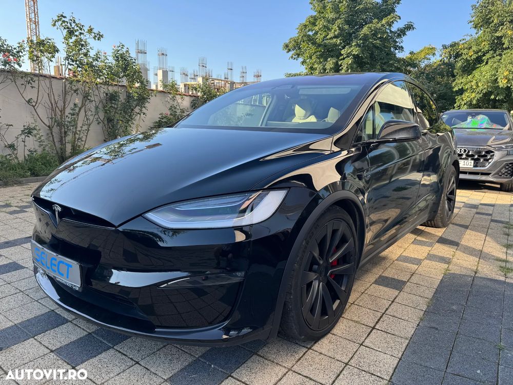 Tesla Model X Plaid - 5