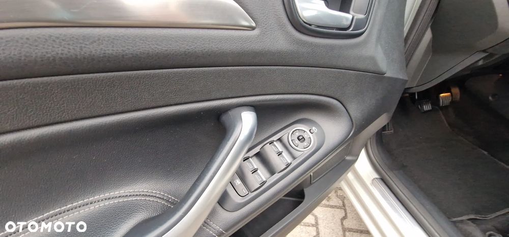 Ford Mondeo 2.0 FF Titanium - 15