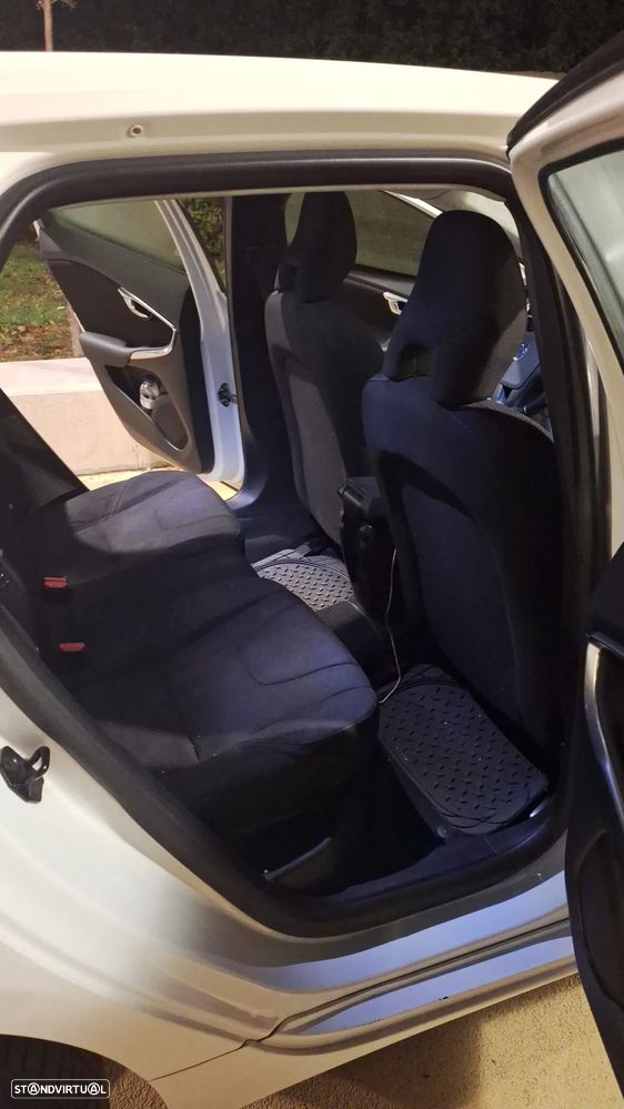 Volvo V40 D2 Momentum - 13