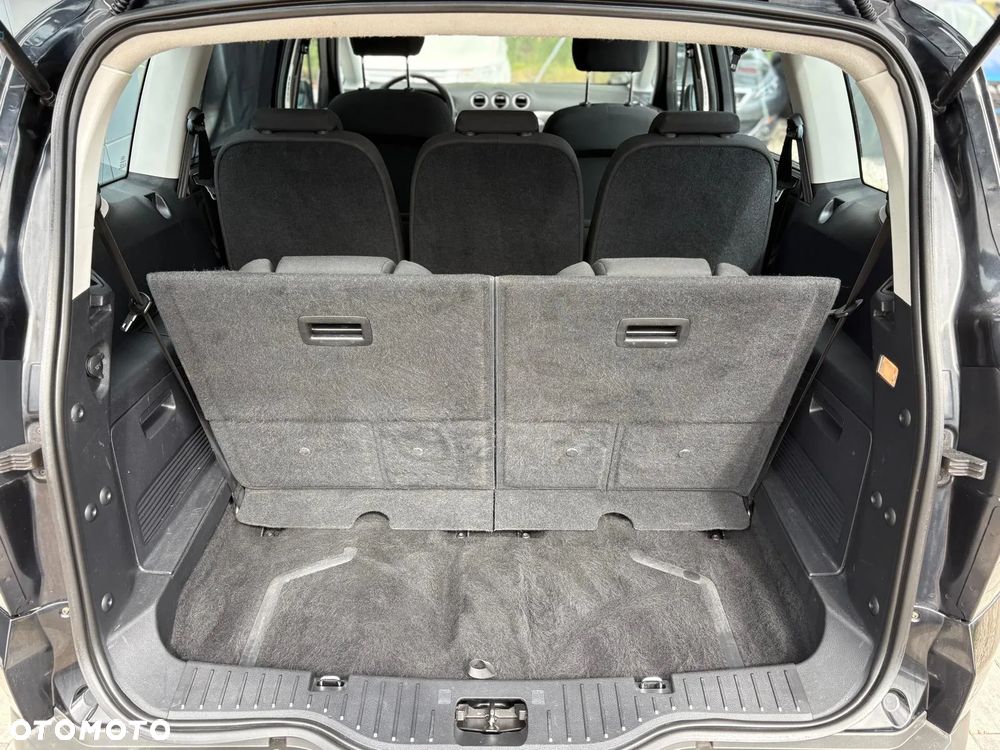 Ford S-Max 2.0 Titanium - 12