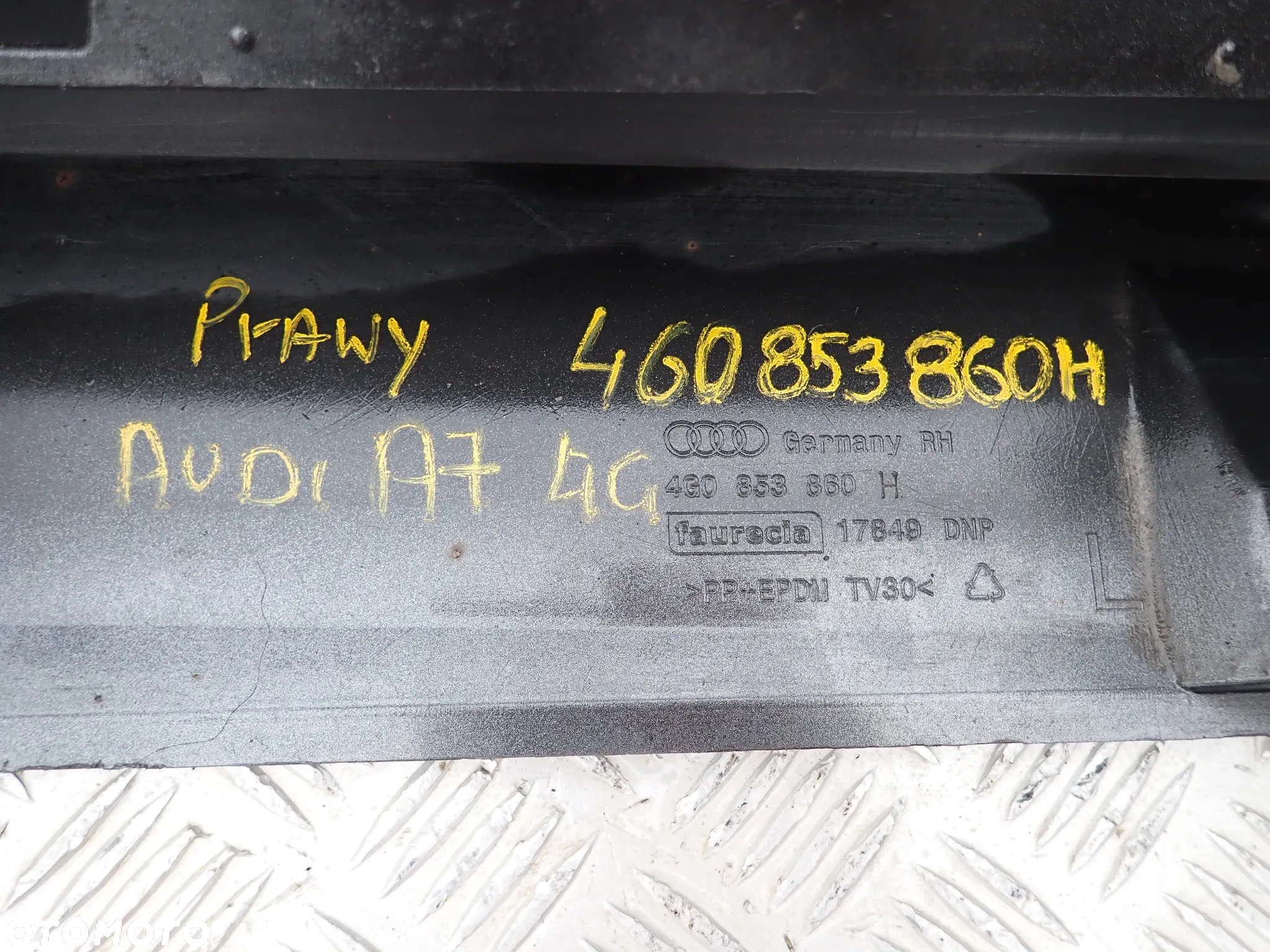 PRÓG LISTWA PROGOWA  PRAWA AUDI A7 4G  4G0853860H - 9