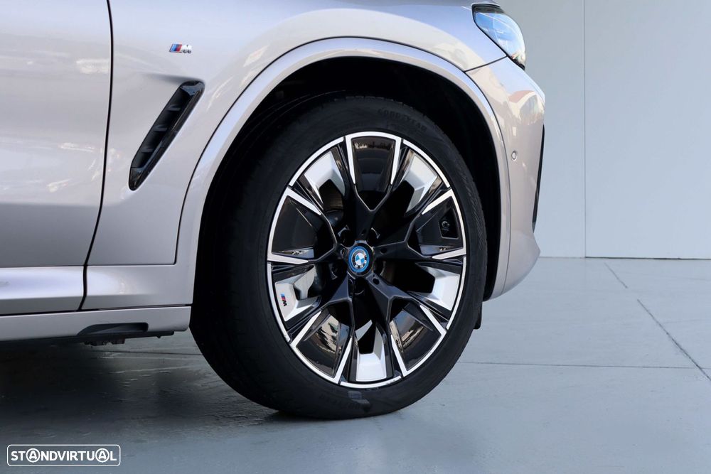 BMW iX3 M Sport Inspiring - 18