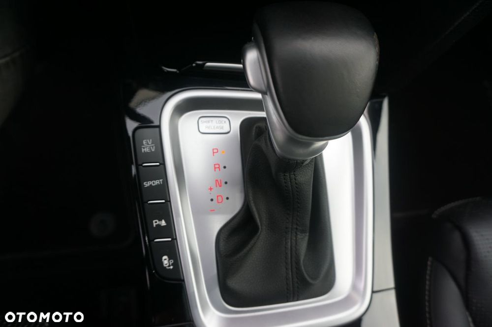 Kia Ceed 1.6 GDI PHEV L Business Line DCT - 10