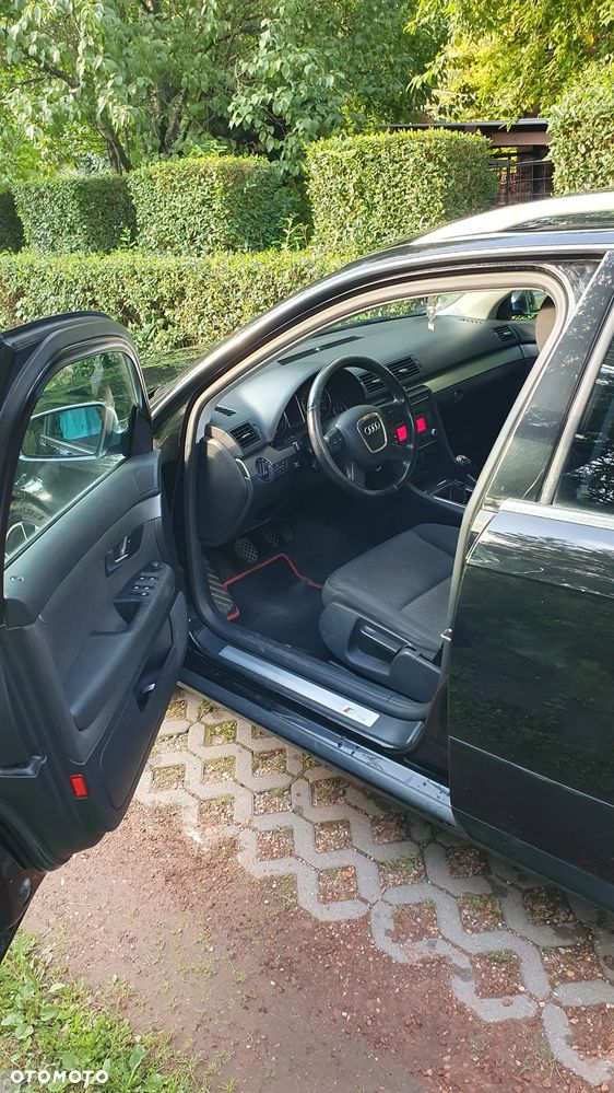 Audi A4 ver-1-8t - 2