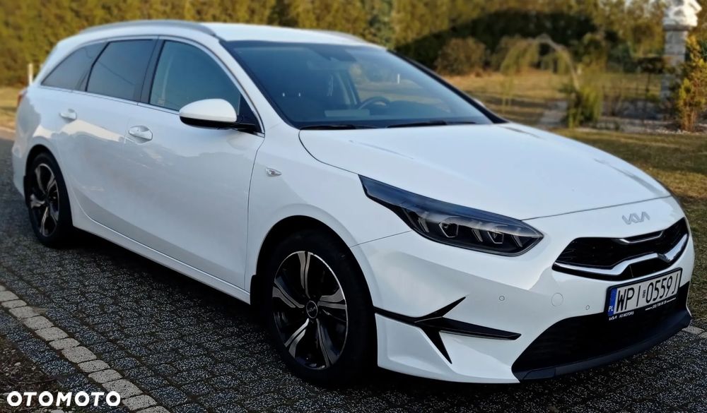 Kia Ceed 1.5 T-GDI Business Line Plus DCT - 1