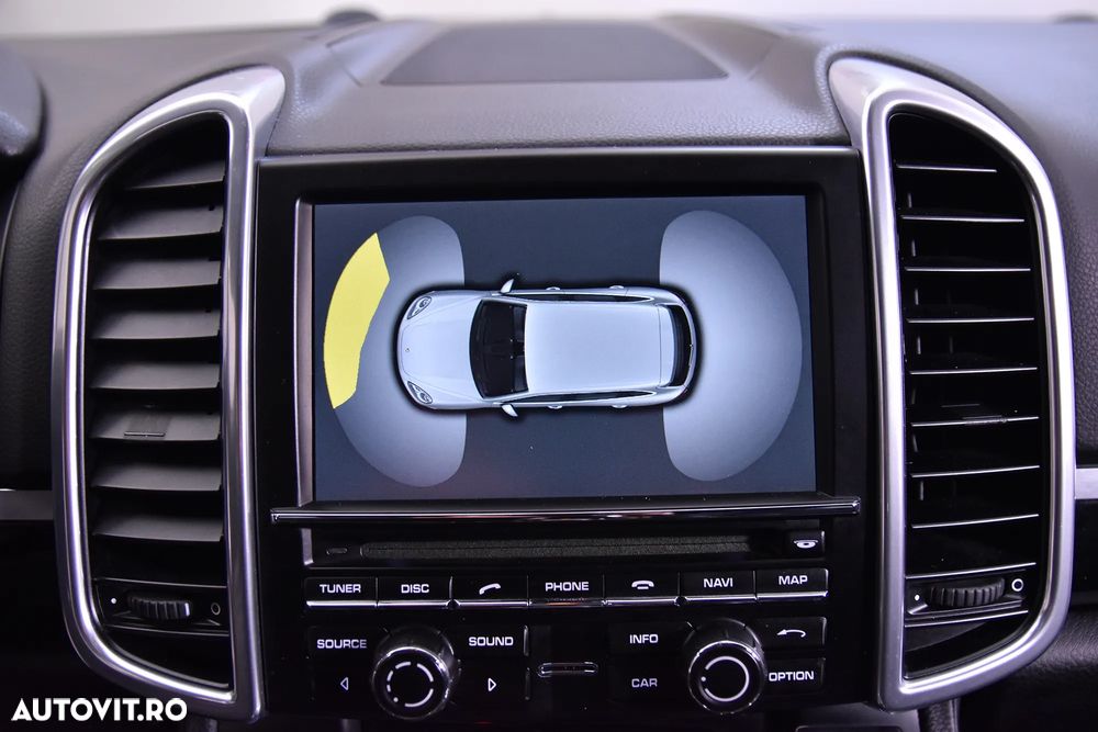 Porsche Cayenne - 20