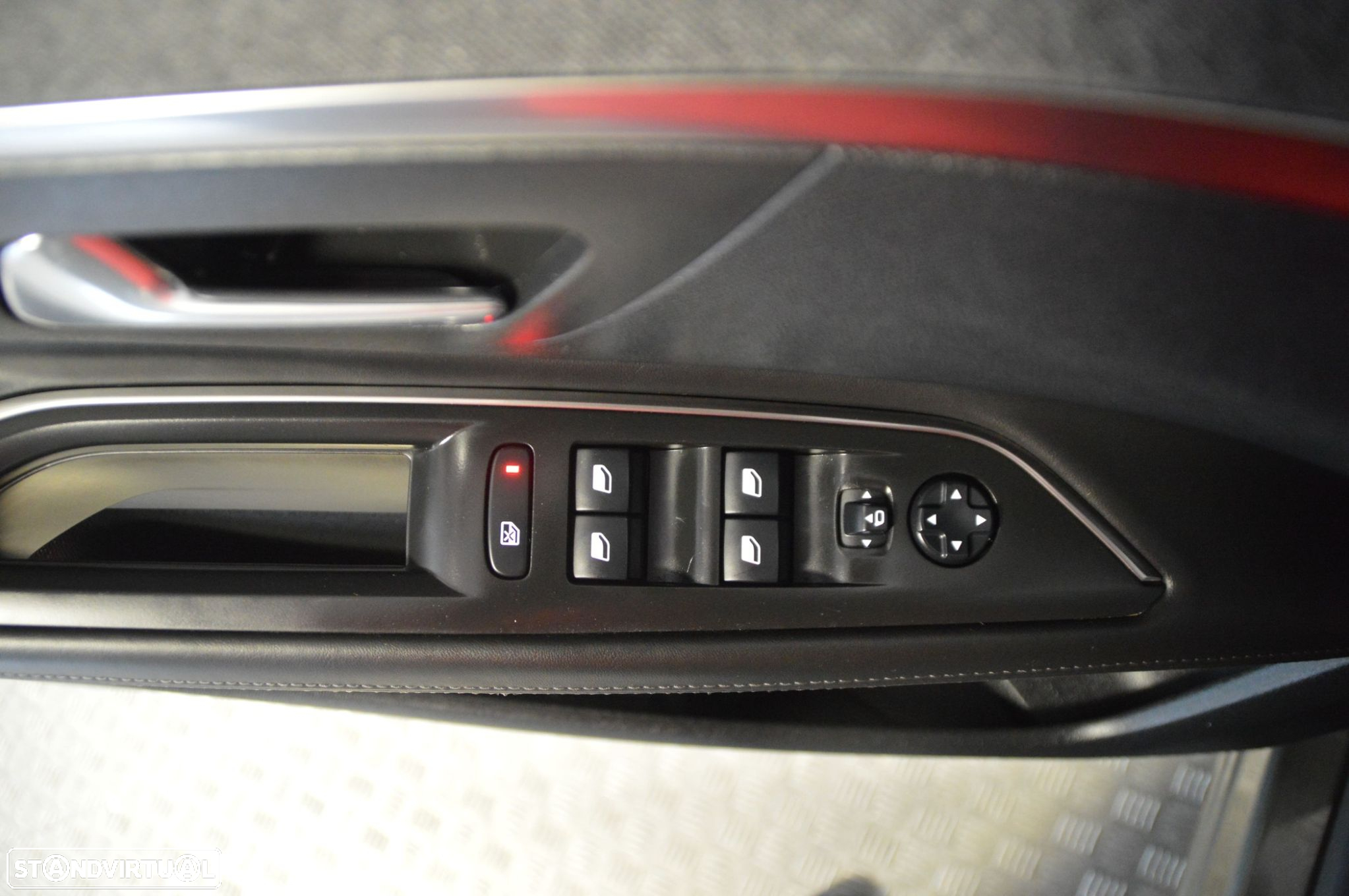 Peugeot 3008 PureTech 130 Stop & Start Allure - 28