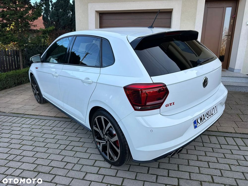 Volkswagen Polo 2.0 TSI DSG GTI - 25